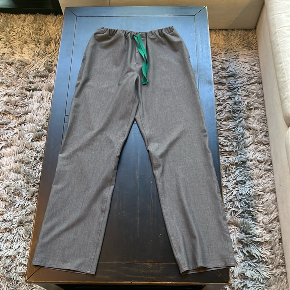 Figs straight leg scrub bottoms grey